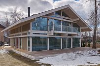 Фото репортаж с места строительства загородного дома с панорамными окнами в КП Монтевиль - мини - 9