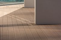 Построенный современный энергоэффективный загородный дом класса премиум с отделкой планкеном в Выборгском районе - мини - 15