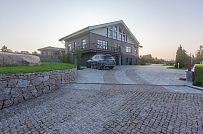 Фото репортаж с места строительства комбинированного дома площадью 1400 кв м с цоколем и СПА в д Пеники Ленобласти - мини - 37