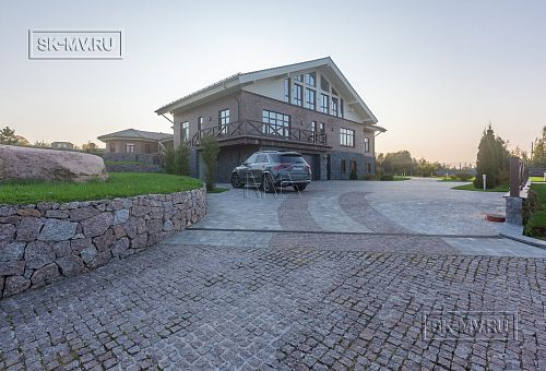 Фото репортаж с места строительства комбинированного дома площадью 1400 кв м с цоколем и СПА в д Пеники Ленобласти - 37