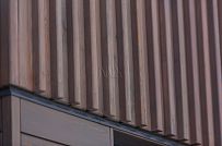 Построенный современный энергоэффективный загородный дом класса премиум с отделкой планкеном в Выборгском районе - мини - 11