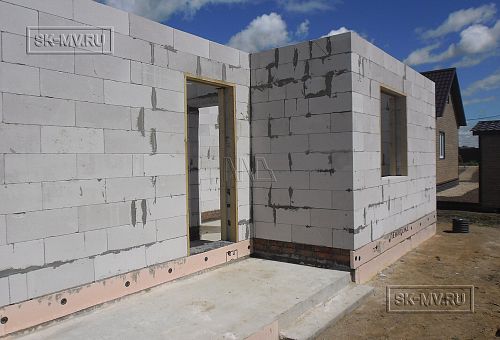 Можайские сады. Перемычки дверного и оконного проема из U блоков