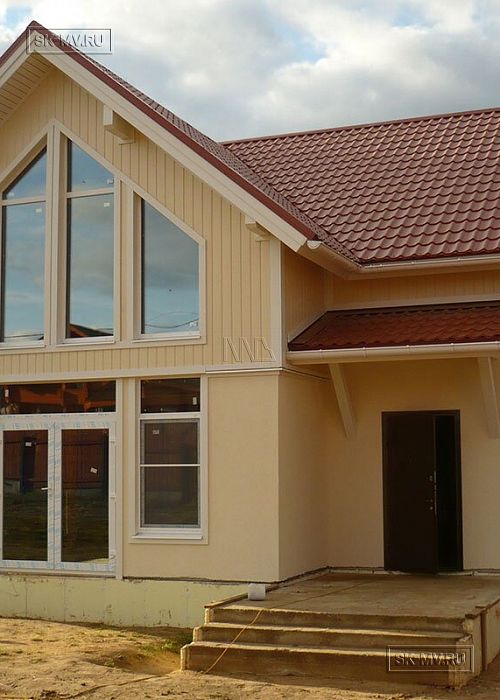 Строительство каркасного дома с комбинированным фасадом в КП Анютины Глазки