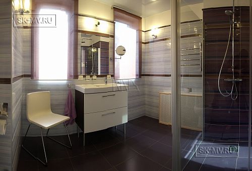 Пример внутренней отделки комбинированного загородного дома с цокольным этажом в п Ольшанки - 38