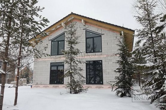 Фото репортаж с места строительства загородного коттеджа из газобетона с сауной внутри в Савое Ленобласти  - 25