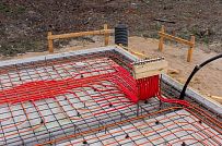 Монтаж индивидуального расчётного фундамента УШП PRO для строительства каркасного дома в Рощино 2, S заливки = 178 кв.м, Лениградская обл. - мини - 16