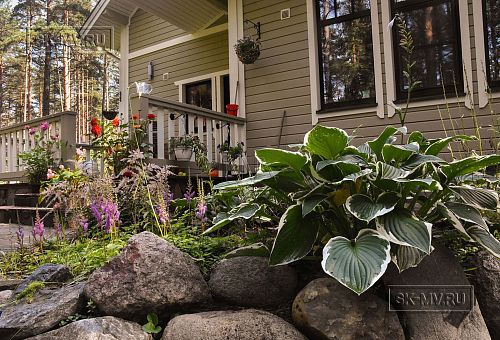 Построенный двухэтажный каркасный коттедж в комаровском стиле в п Комарово - 35