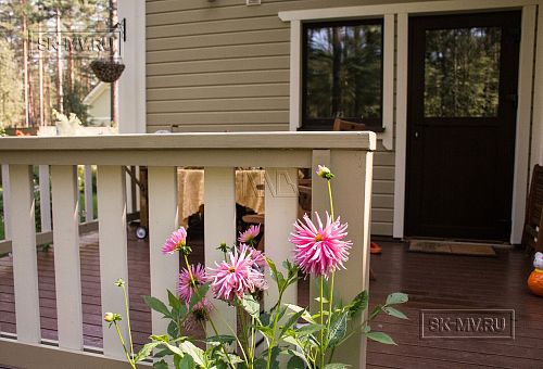 Построенный двухэтажный каркасный коттедж в комаровском стиле в п Комарово - 18