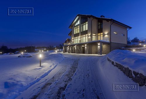 Фото репортаж с места строительства кирпичного дома ок 800 кв м с цоколем и СПА в д Пеники Лен области - 41