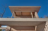 Построенный современный энергоэффективный загородный дом класса премиум с отделкой планкеном в Выборгском районе - мини - 70