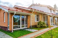 Строительство одноэтажного коттеджа из газобетона с теплой верандой с панорамным остеклением в КП Сосновое - мини - 4