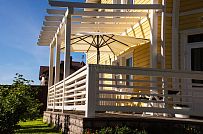 Небольшой построенный каркасный дом 152 кв м с эркером и террасой с фасадом из желтой вагонки Галактика 12 - мини - 7