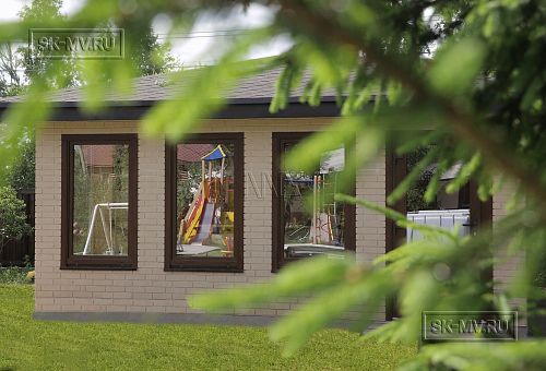 Строительство каркасного теплого дома с большой террасой под кровлей в Низино - 9