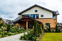 Строительство большого двухэтажного газобетонного коттеджа с комбинированной фасадной отделкой кирпичом и штукатуркой в КП Сосновое - мини - 35