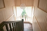 Пример внутренней отделки комбинированного загородного дома с цокольным этажом в п Ольшанки - мини - 20