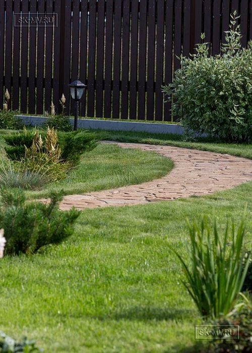 Ландшафтный дизайн домовладения в Пегелево