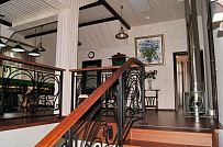 Дизайн интерьера в классическом стиле загородного дома с мансардой в кп Галактика - мини - 24