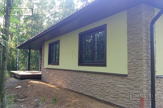 Построенный одноэтажный дом из газобетона с шатровой крышей в СНТ Фауна - 1