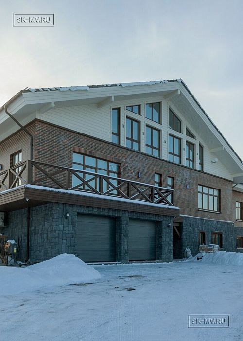 Фото репортаж с места строительства комбинированного дома площадью 1400 кв м с цоколем и СПА в д Пеники Ленобласти