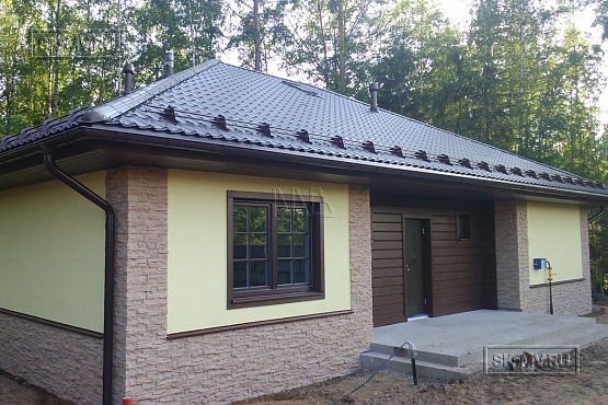 Построенный одноэтажный дом из газобетона с шатровой крышей в СНТ Фауна - 3