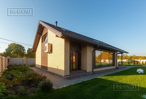 Летняя кухня с террасой барбекю и бильярдной в Оликах под ключ - 12