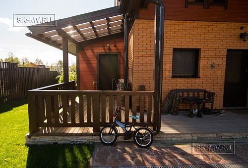 Строительство энергоэффективного каркасного дома 200 кв м с балконом Северная корона 26 - 6