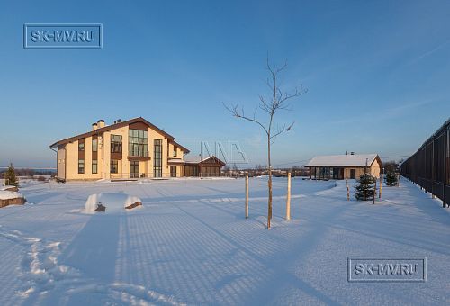 Фото репортаж с места строительства кирпичного дома ок 800 кв м с цоколем и СПА в д Пеники Лен области - 36