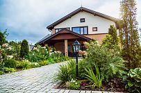 Строительство большого двухэтажного газобетонного коттеджа с комбинированной фасадной отделкой кирпичом и штукатуркой в КП Сосновое - мини - 25