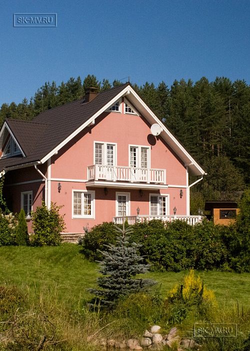 Построенный каркасный дом ок 170 кв м с балконом и террасой Северная корона 65 в пос. Волочаевка