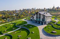 Фото репортаж с места строительства кирпичного дома ок 800 кв м с цоколем и СПА в д Пеники Лен области - мини - 1