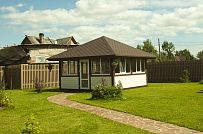 Строительство двухэтажного каркасного коттеджа шале около 300 кв м с комбинированной отделкой коричневым кирпичом и деревом в п Володарский - мини - 24