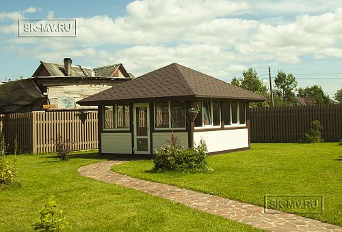 Строительство двухэтажного каркасного коттеджа шале около 300 кв м с комбинированной отделкой коричневым кирпичом и деревом в п Володарский - 24