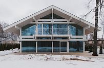 Фото репортаж с места строительства загородного дома с панорамными окнами в КП Монтевиль - мини - 2