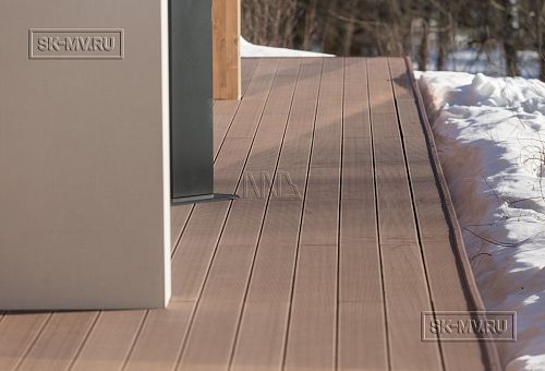 Построенный современный энергоэффективный загородный дом класса премиум с отделкой планкеном в Выборгском районе - 16