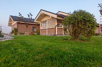 Фото репортаж с места строительства комбинированного дома площадью 1400 кв м с цоколем и СПА в д Пеники Ленобласти - мини - 27