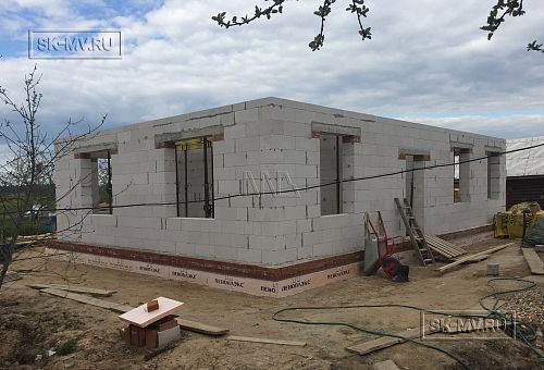 Готовые стены первого этажа