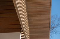 Построенный современный энергоэффективный загородный дом класса премиум с отделкой планкеном в Выборгском районе - мини - 54