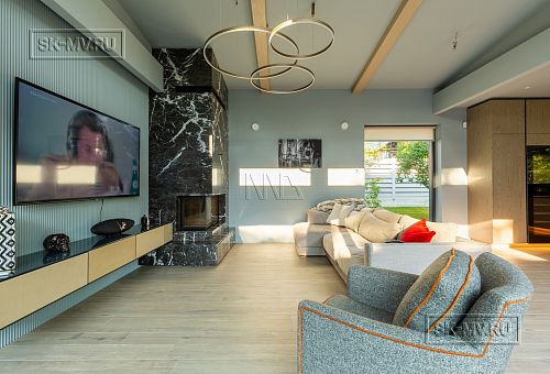 Пример внутренней отделки П-образного загородного дома в Сестрорецке - 16