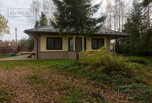 Построенный одноэтажный дом из газобетона с шатровой крышей в СНТ Фауна - 15