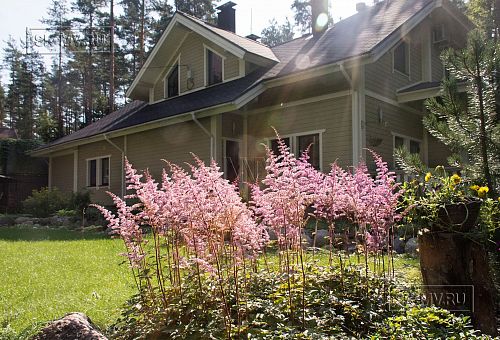 Построенный двухэтажный каркасный коттедж в комаровском стиле в п Комарово - 25