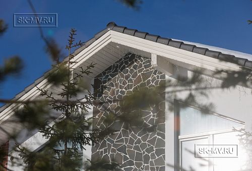 Фото репортаж с места строительства загородного коттеджа из газобетона с сауной внутри в Савое Ленобласти  - 26