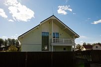 Фото репортаж с места строительства каркаснго дома Северная корона 68 в стиле шале площадью около 200 кв м в п Волочаевка Ленинградской области - мини - 3