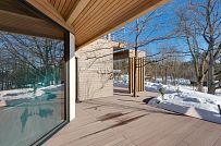 Построенный современный энергоэффективный загородный дом класса премиум с отделкой планкеном в Выборгском районе - мини - 67