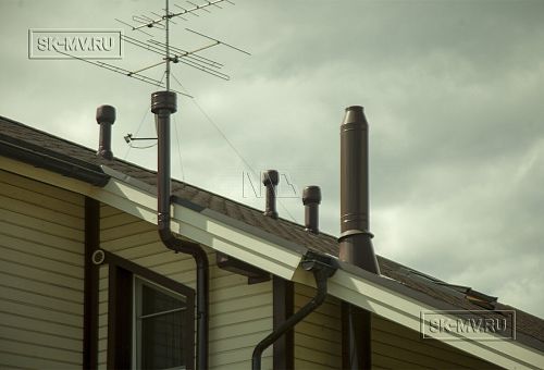 Строительство двухэтажного каркасного коттеджа шале около 300 кв м с комбинированной отделкой коричневым кирпичом и деревом в п Володарский - 27