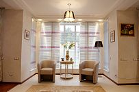 Дизайн интерьера в классическом стиле загородного дома с мансардой в кп Галактика - мини - 1