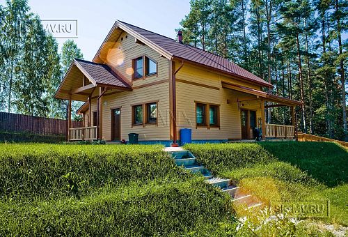 Построенный в п Озеро Отрадное небольшой двухэтажный теплый зимний каркасный дом площадью 165 кв м с террасой - 6