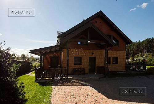 Строительство энергоэффективного каркасного дома 200 кв м с балконом Северная корона 26 - 8