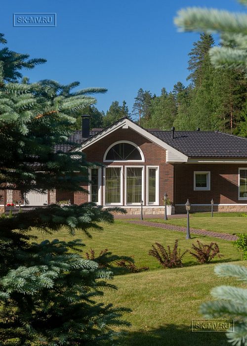 Одноэтажная усадьба в английском стиле в КП Галактика, технология каркас