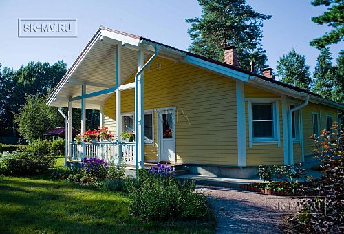 Строительство одноэтажного каркасного дома 95 кв м с фасадной отделкой желтой отделочной доской в г. Приозерск - 10