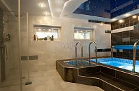 Пример внутренней отделки комбинированного загородного дома с цокольным этажом в п Ольшанки - мини - 36